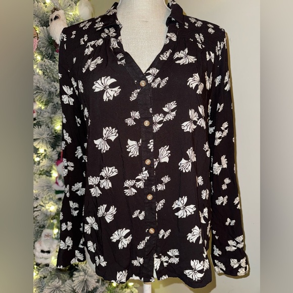 Maeve Anthropologie Emory Black White Bow Print Button Down Blouse Shirt Size 8 - Picture 1 of 7